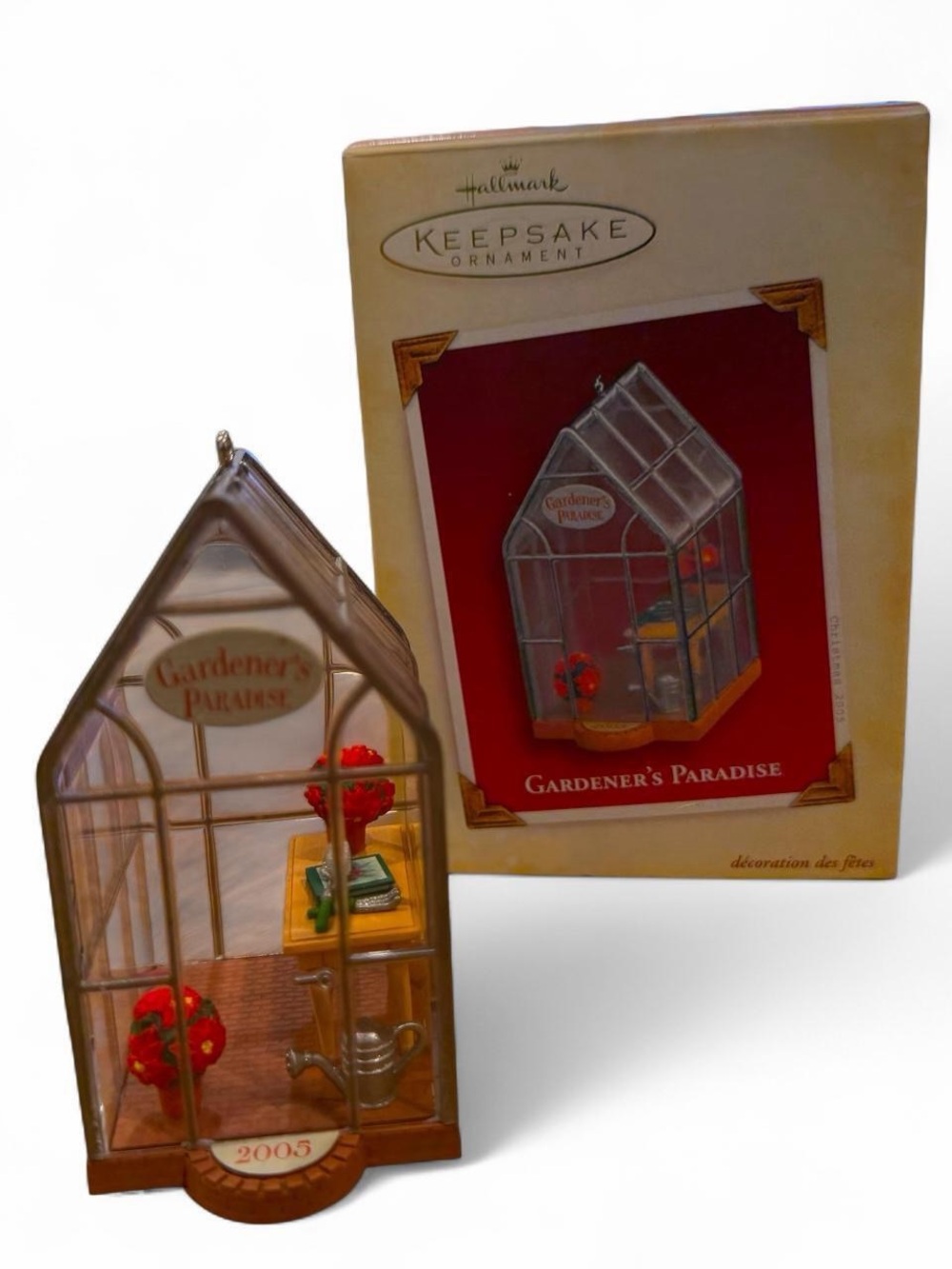 Hallmark Keepsake Ornament 2005 Gardener's Paradise - Red, Cream, Gold